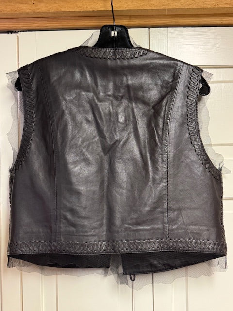 CF38-9 BLACK LEATHER VEST W/NETTING