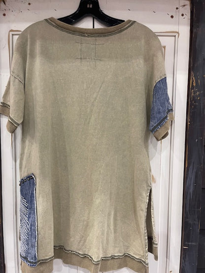 CF33-6 RELAXED TOP W/DENIM PATCH-MED
