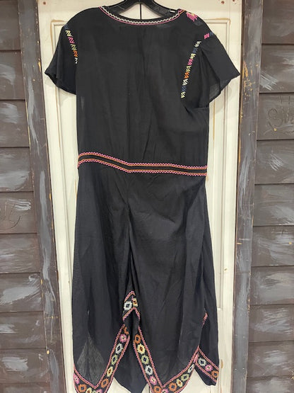 CF33-8 BLK DRESS W/COLORFUL STITCHING-LRG