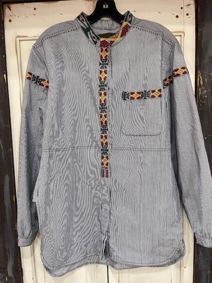 CF33-35 TOP W/INDIAN STITCH ON BACK-M