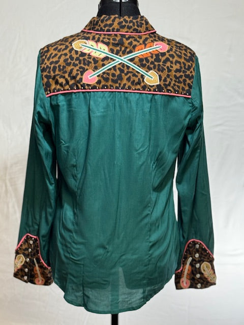 CF42-11 TEAL BLOUSE W/ARROWS & FEATHERS-S