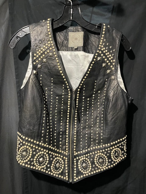 CF33-52 BLK LEATHER VEST W/PEARL & STUDS - SM