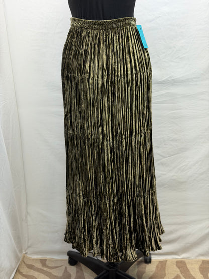 CF52-240 SADDLE RIDGE VELVET SKIRT