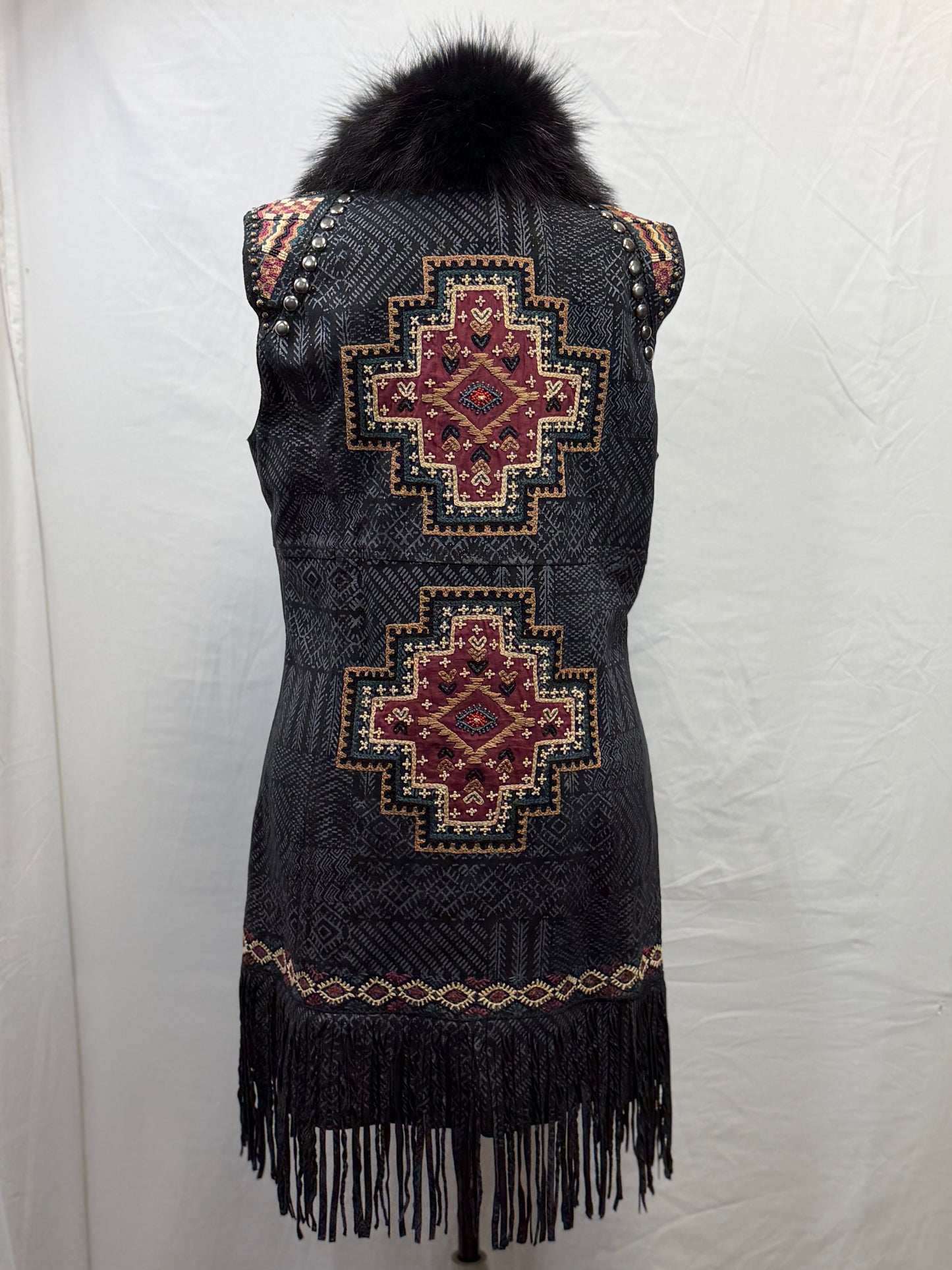 CF47-47 GREY LEATHER VEST W/ LONG FUR L