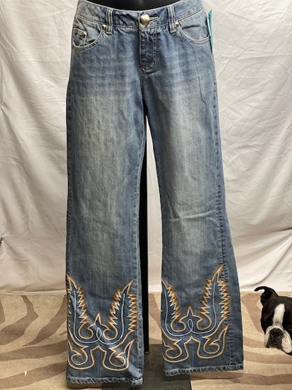 CF17-33 EMB BOOT CUT JEANS 6