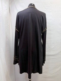 CF103-21 BLK VNECK W/ BRASS STUDS XL