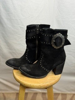 CF43-19 BLK SUEDE BOOT 10