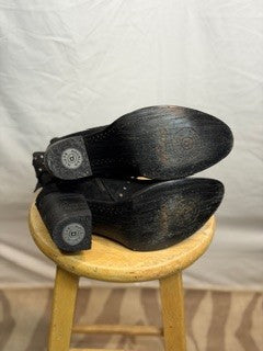 CF43-19 BLK SUEDE BOOT 10