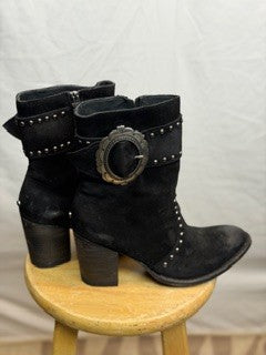 CF43-19 BLK SUEDE BOOT 10