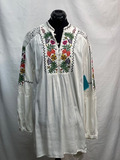 CF63-17 WHITE TUNIC M