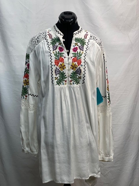 CF63-17 WHITE TUNIC M