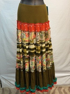 CF52-207 GRN/RED RUFFLE SKIRT S