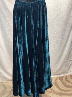 CF52-133 TURQ VELVET SKIRT S